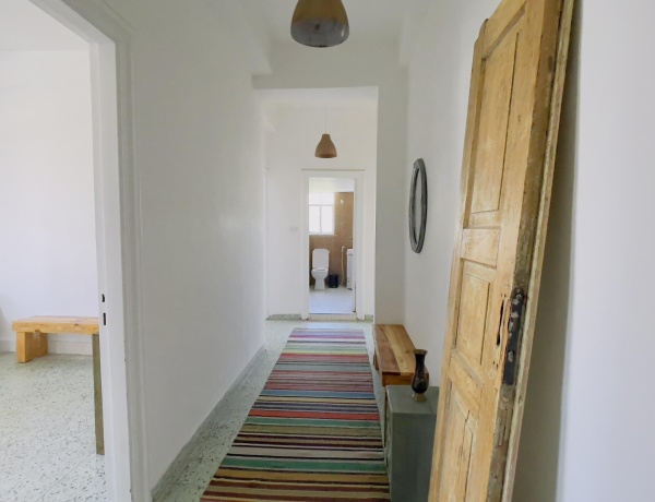 Charming Balcony Apartment in Jabal Al Weibdeh – Prime Location Near Paris Square