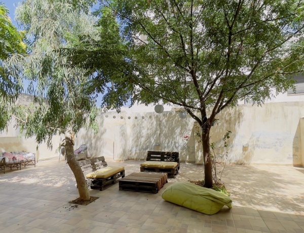 Apartment for Rent in Jabal Al Lweibdeh | 2 Bedrooms + Large Terrace + AC