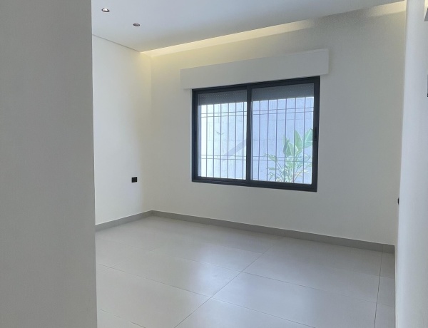Modern 2-Bedroom Apartment with Spacious Terrace – Abdoun, Amman