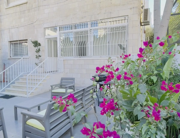 Charming Garden Apartment in the Heart of Jabal Al-Weibdeh