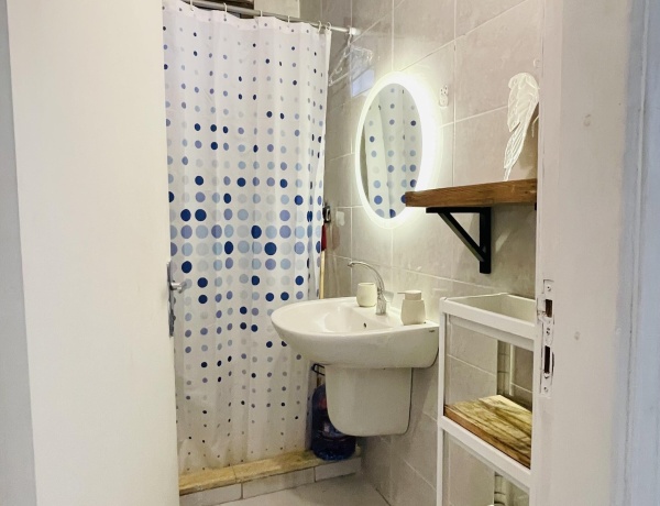 Cozy Apartment for Rent in Jabal Al-Weibdeh