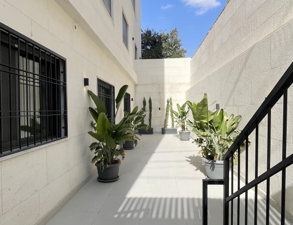 Modern 2-Bedroom Apartment with Spacious Terrace – Abdoun, Amman