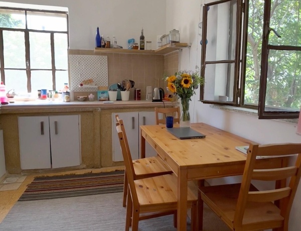 Charming Balcony Apartment in Jabal Al Weibdeh – Prime Location Near Paris Square