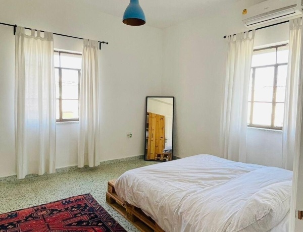 Charming Balcony Apartment in Jabal Al Weibdeh – Prime Location Near Paris Square