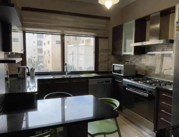 Stylish City Apartment: 2 Bedrooms for Rent in Amman