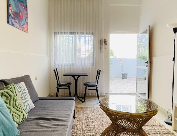 Cozy Apartment for Rent in Jabal Al-Weibdeh