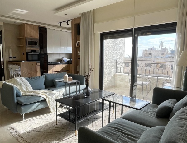 Beautiful Apartment for Rent in the Heart of Sweifieh!