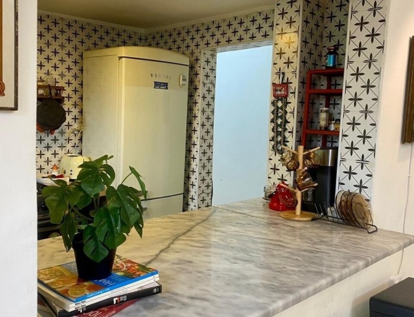 Jabal Amman Cozy 3-Bedroom Flat